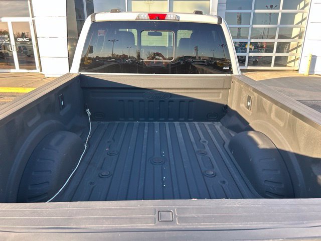 Used 2023 Ford F350 Lariat w/ Lariat Ultimate Package AWD/4WD image 8