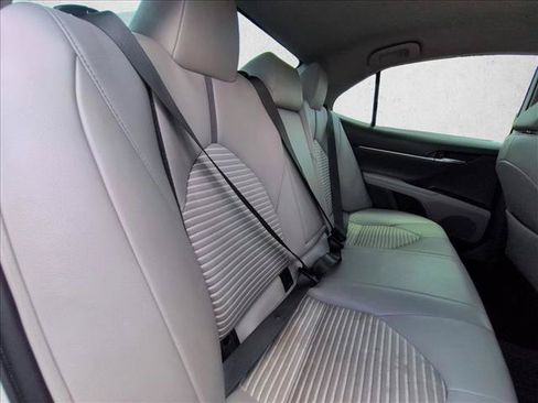 Used 2023 Toyota Camry SE FWD image 17