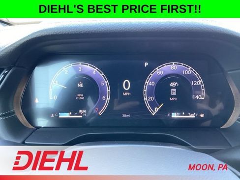 New 2026 Jeep Grand Cherokee L Limited w/ Limited Altitude Package AWD/4WD image 39
