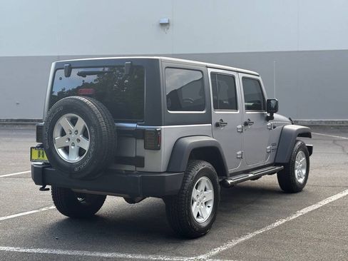 Used 2014 Jeep Wrangler Unlimited Sport w/ Quick Order Package 24S AWD/4WD image 5