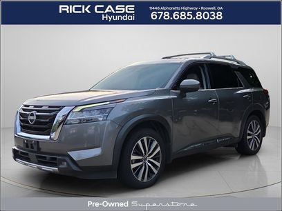 Used 2022 Nissan Pathfinder Platinum w/ Cargo Package