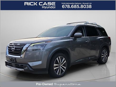 Used 2022 Nissan Pathfinder Platinum w/ Cargo Package FWD image 1