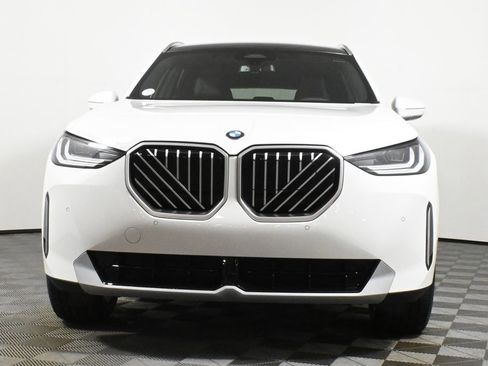 Used 2025 BMW X3 xDrive30i w/ Convenience Package image 10