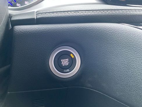 New 2026 Chrysler Pacifica Select image 29