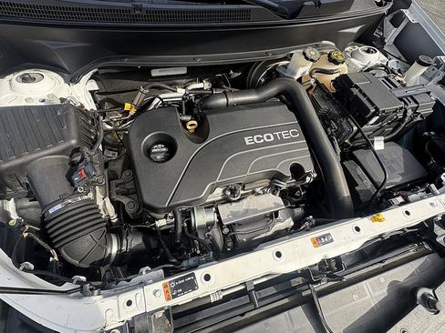 Used 2018 Chevrolet Equinox LS image 27