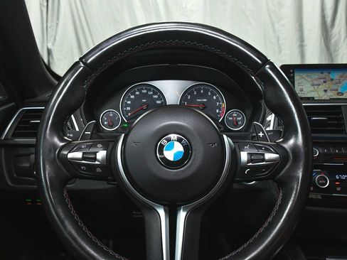 Used 2019 BMW M4 Convertible w/ Competition Package RWD image 35