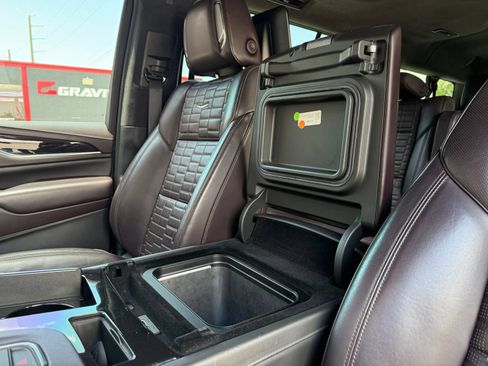 Used 2022 Cadillac Escalade ESV Sport Platinum w/ LPO, ONYX Package AWD/4WD image 20