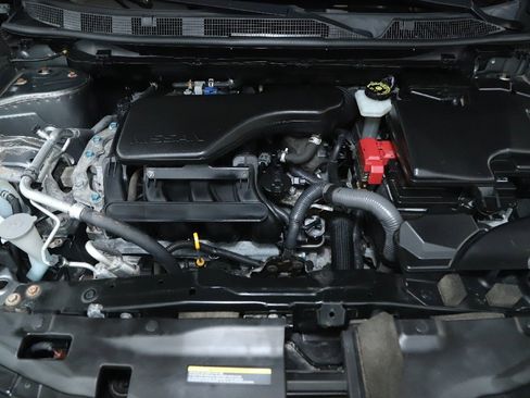 Used 2019 Nissan Rogue Sport SV image 34