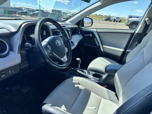 Used 2018 Toyota RAV4 Limited w/ Advanced Technology Package AWD/4WD image 9