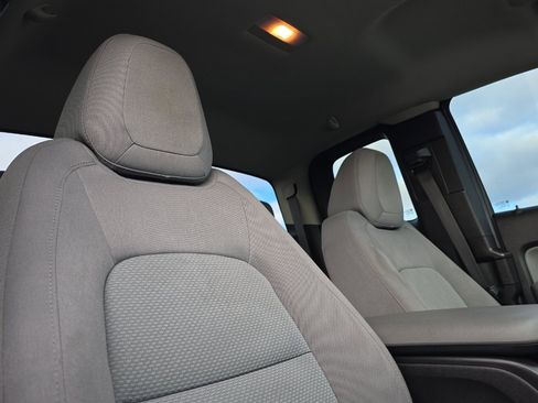 Used 2015 Chevrolet Colorado W/T w/ WT Convenience Package image 18