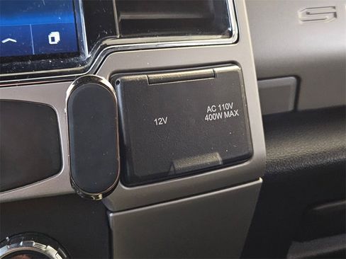 Used 2022 Ford F250 Lariat w/ Lariat Value Package image 26