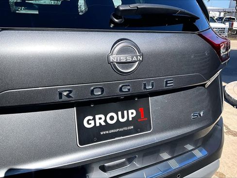 Certified 2023 Nissan Rogue SV image 28