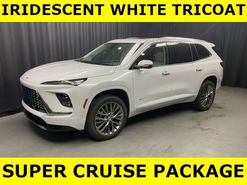 New 2026 Buick Enclave Avenir w/ Super Cruise Package FWD image 4