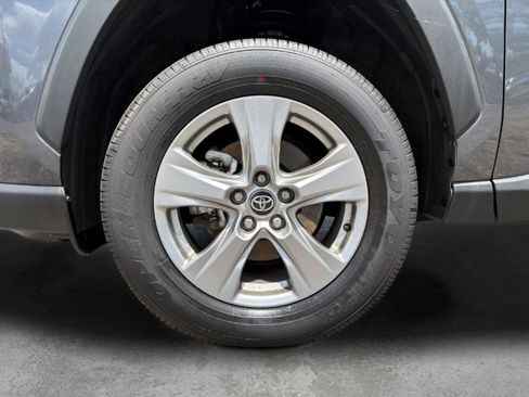 Used 2025 Toyota RAV4 XLE AWD/4WD image 21