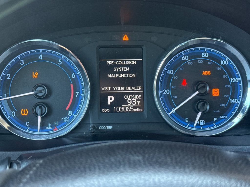 Used 2017 Toyota Corolla LE FWD image 25