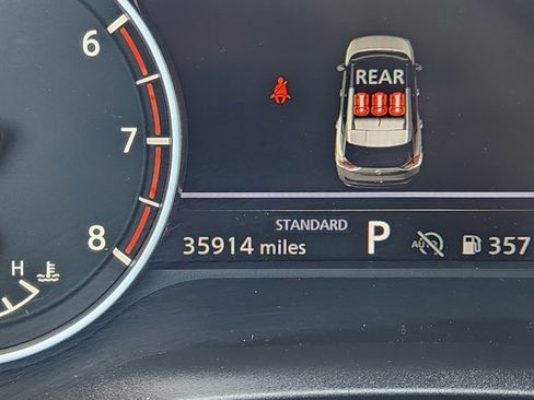 Used 2023 Nissan Rogue SV image 32