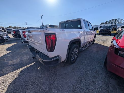 Used 2022 GMC Sierra 1500 SLT w/ SLT Premium Plus Package image 3