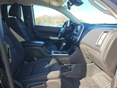 Used 2022 Chevrolet Colorado LT w/ Fleet Safety Package image 9