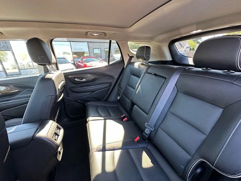 Used 2019 GMC Terrain Denali w/ Advanced Safety Package AWD/4WD image 12