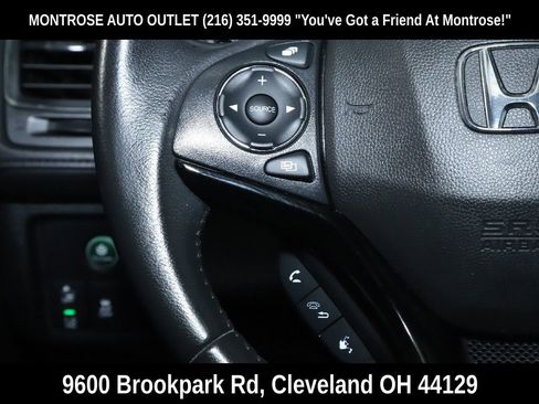 Used 2020 Honda HR-V Touring image 32