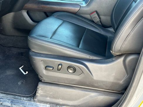 Used 2024 GMC Sierra 2500 SLT w/ SLT Convenience Package image 26