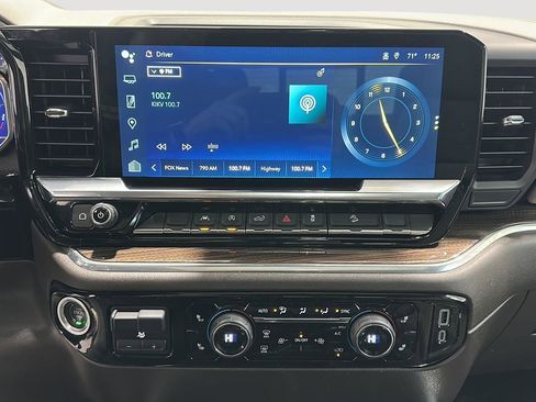 Used 2023 Chevrolet Silverado 1500 LT Trail Boss w/ Convenience Package II image 13