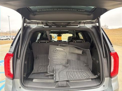 Used 2024 GMC Yukon AT4 w/ Technology Package image 15