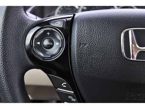 Used 2016 Honda Accord LX image 17