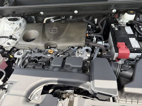 Certified 2024 Toyota RAV4 XLE FWD image 22