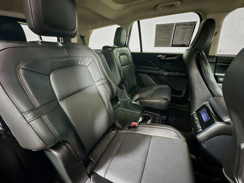 Used 2022 Lincoln Aviator Reserve AWD/4WD image 30