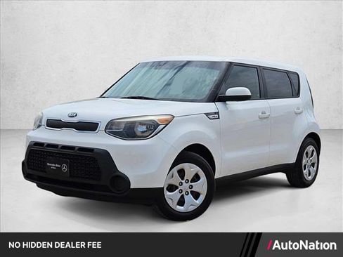 Used 2015 Kia Soul FWD image 1