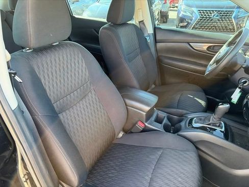 Used 2020 Nissan Rogue S FWD image 13