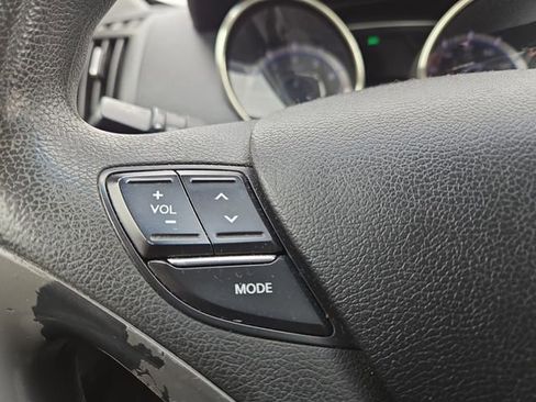 Used 2011 Hyundai Sonata GLS image 17