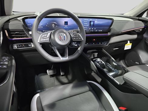 Used 2025 Buick Envision Sport Touring AWD/4WD image 18