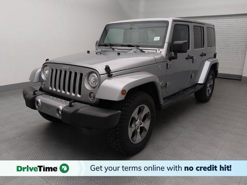 Used 2017 Jeep Wrangler Unlimited Sahara w/ Connectivity Group AWD/4WD image 1