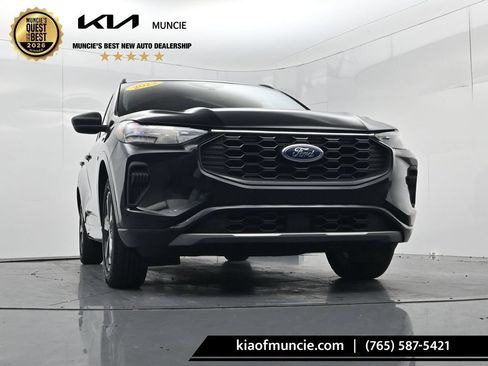 Used 2023 Ford Escape ST-Line w/ Tech Pack #1 AWD/4WD image 40