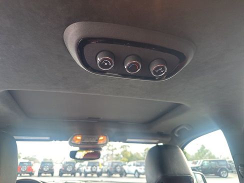 Used 2022 Dodge Durango R/T image 11