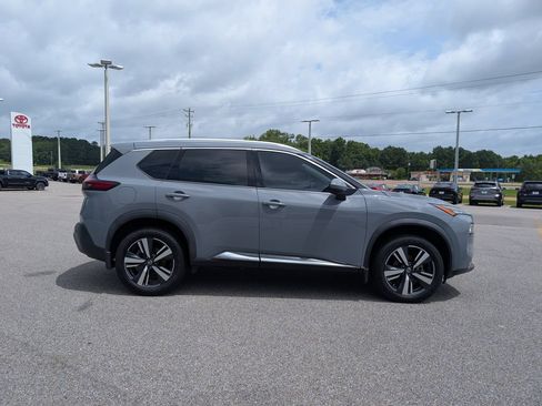 Used 2021 Nissan Rogue SL w/ Premium Package FWD image 6