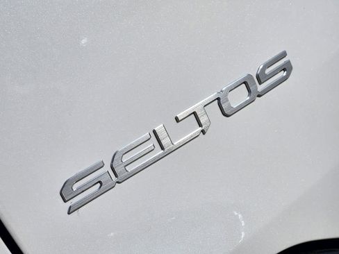 New 2026 Kia Seltos SX w/ SX Sunroof Package AWD/4WD image 8