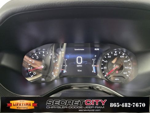 New 2026 Jeep Compass Latitude image 19