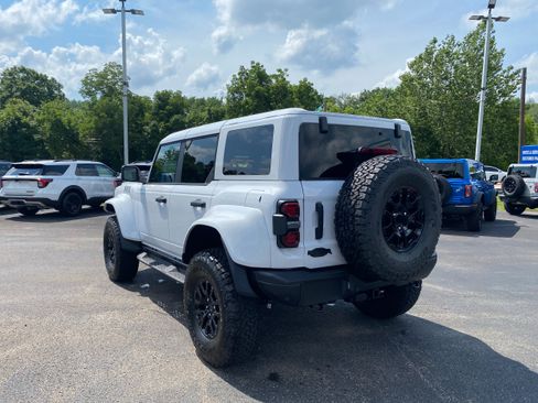 New 2026 Ford Bronco Raptor w/ Interior Carbon Fiber Pack AWD/4WD image 8