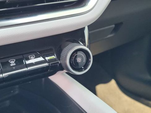 Certified 2024 Chevrolet Equinox EV LT w/ LPO, Active Package FWD image 20