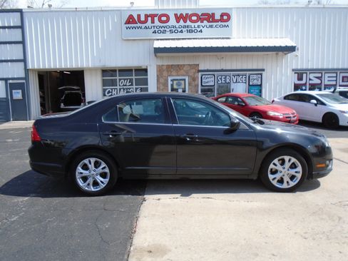 Used 2012 Ford Fusion SE FWD image 1