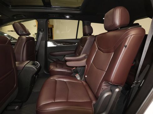 Certified 2024 Cadillac XT6 Premium Luxury AWD/4WD image 23