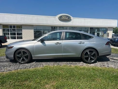 Used 2024 Honda Accord Sport image 5
