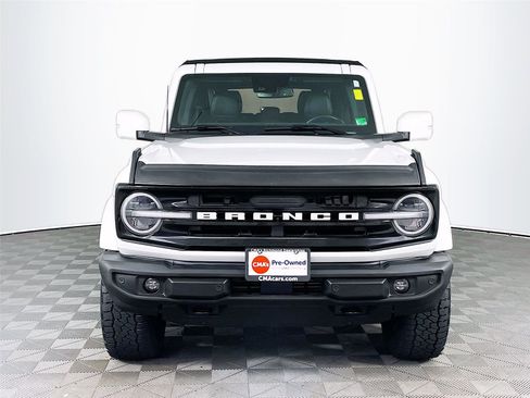Used 2023 Ford Bronco Outer Banks image 2