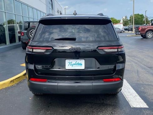 Used 2021 Jeep Grand Cherokee L Laredo AWD/4WD image 8