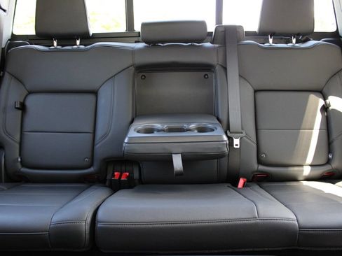 Certified 2025 Chevrolet Silverado 1500 LT Trail Boss w/ Convenience Package II AWD/4WD image 38
