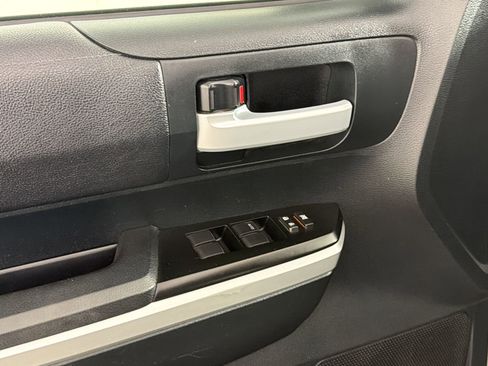 Used 2016 Toyota Tundra SR5 w/ TRD Off Road Package AWD/4WD image 21