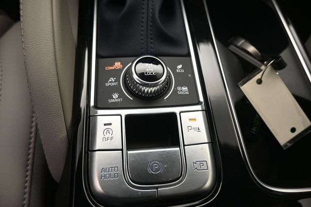Used 2025 Kia Telluride SX Prestige AWD/4WD image 13